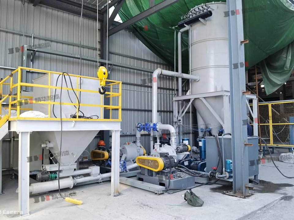 小蘇打研磨機--巢湖某公司