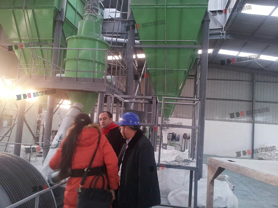 氧化鋁氣流分級機--山東某新材料公司